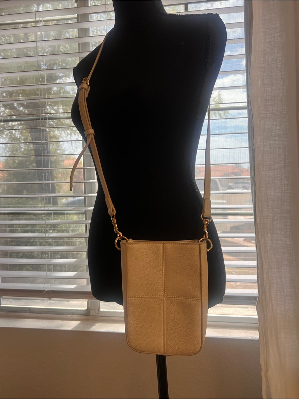 Cream Crossbody Phone Bag - Unbranded